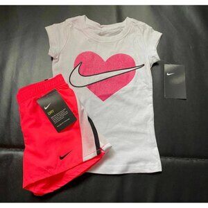NWT Nike Glitter Athletic Set Girls Size 4